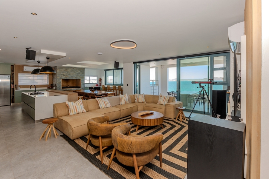 5 Bedroom Property for Sale in Mykonos Western Cape